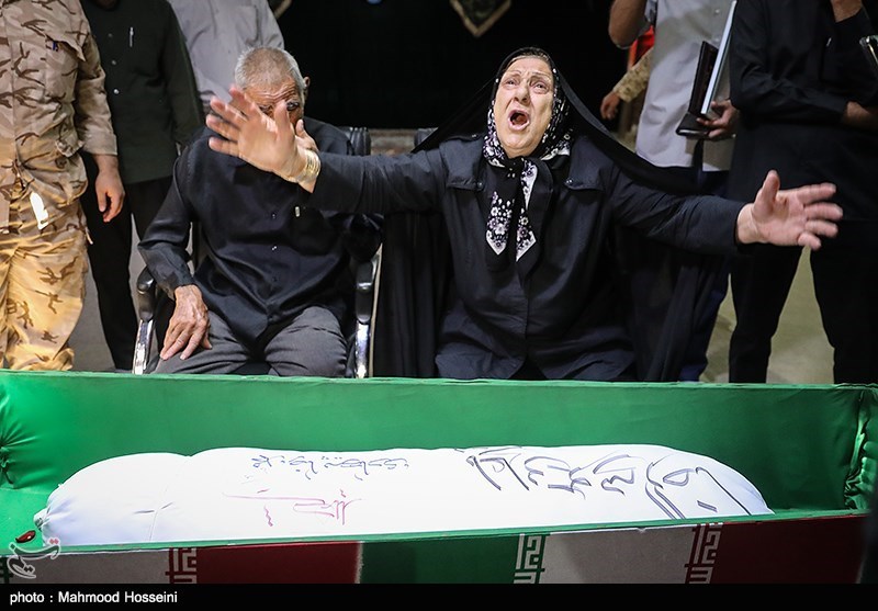 وداع با پیکر 4 شهید تازه شناسایی شده دفاع مقدس