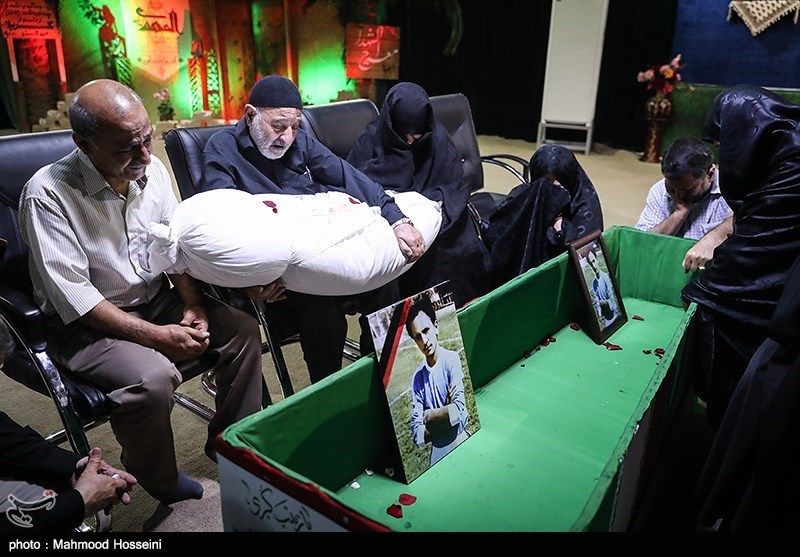 وداع با پیکر 4 شهید تازه شناسایی شده دفاع مقدس