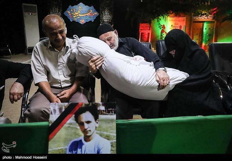 وداع با پیکر 4 شهید تازه شناسایی شده دفاع مقدس