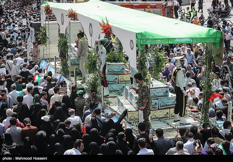 تشییع پیکرهای مطهر150 شهید دوران دفاع مقدس (3)