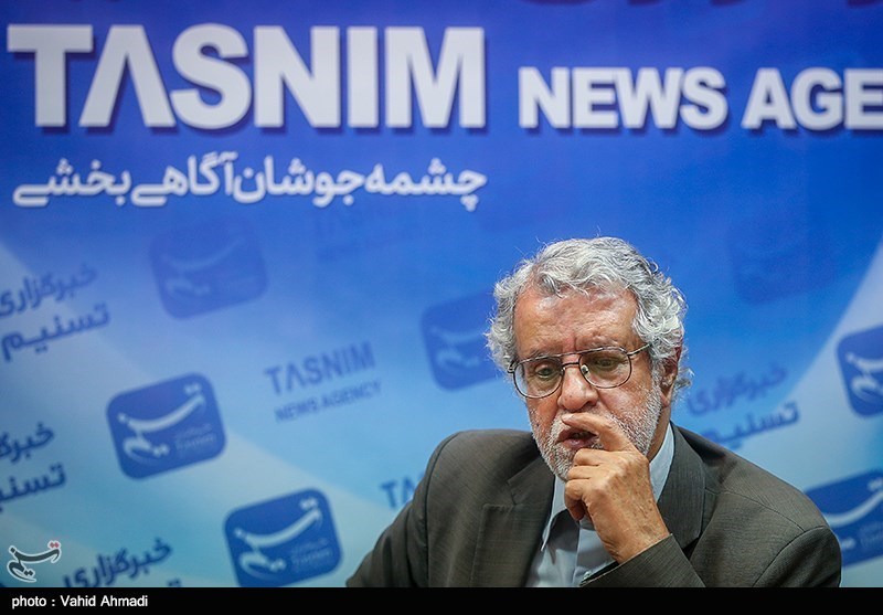 میزگرد درباره "تبیین مقاومت از منظر رهبر معظم انقلاب