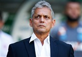 ابراز تأسف سرمربی تیم ملی شیلی بابت حمله به باشگاه اینتر