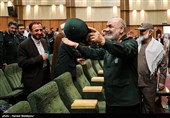 ورود سرلشکر حسین سلامی فرمانده کل سپاه به مراسم تودیع و معارفه رئیس سازمان بسیج مستضعفین