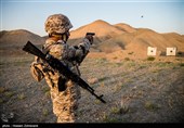 میدان تیر تپانچه در آغاز مسابقه تیراندازی ترکیبی روز نخست مرحله نهایی اولین دوره مسابقات تیراندازی یگان ویژه فاتحین