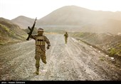 دوی 3200 متر در آغاز مسابقه تیراندازی ترکیبی روز نخست مرحله نهایی اولین دوره مسابقات تیراندازی یگان ویژه فاتحین