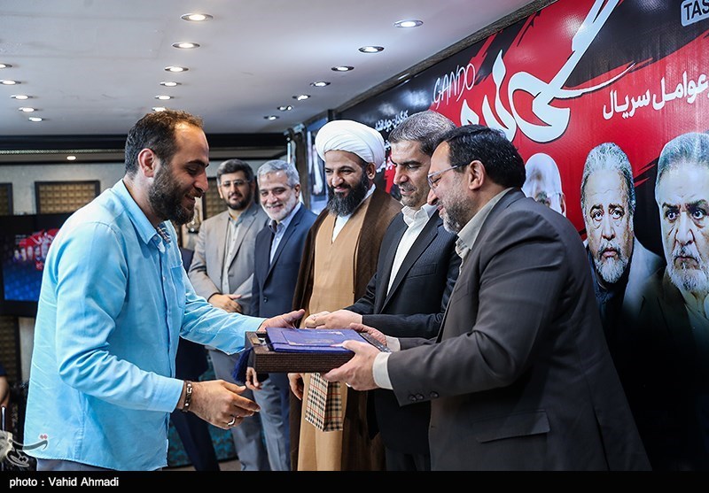 مراسم تقدیر از عوامل سریال گاندو