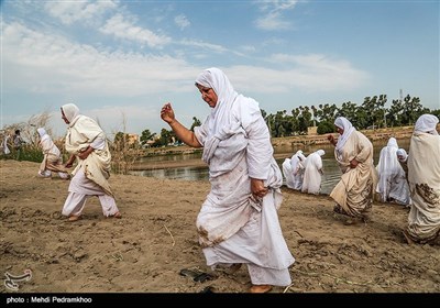 غسل تعمید مندائیان در رود کارون