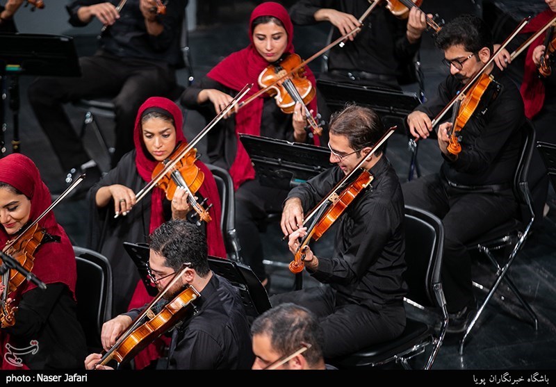 اجرای ارکستر ملی ایران به خوانندگی علیرضا افتخاری