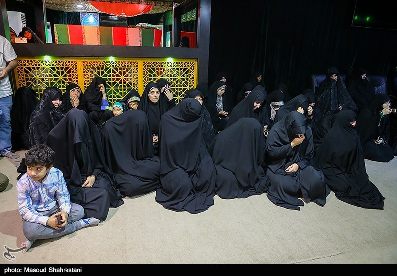 مراسم وداع با پیکرمطهرشهید حسین ادبیان