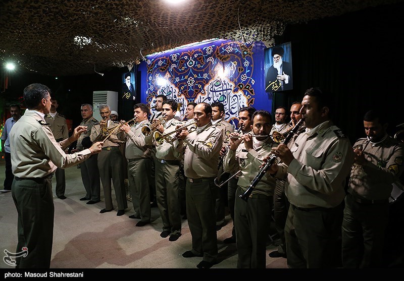 مراسم وداع با پیکرمطهرشهید حسین ادبیان