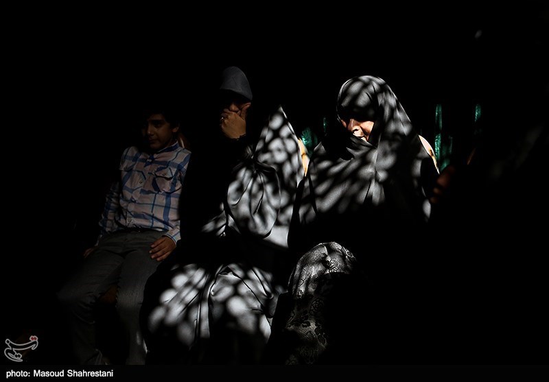 مراسم وداع با پیکرمطهرشهید حسین ادبیان