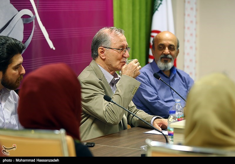 رونمایی از مجموعه آموزشی ارغوان