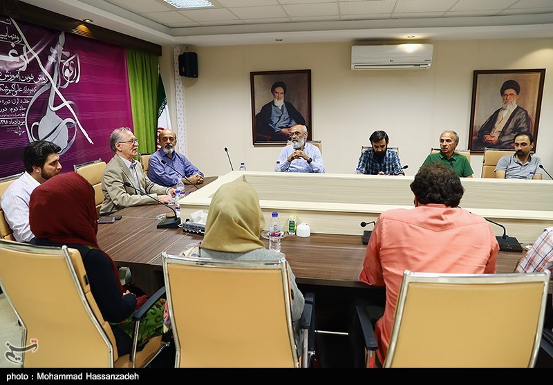 رونمایی از مجموعه آموزشی ارغوان