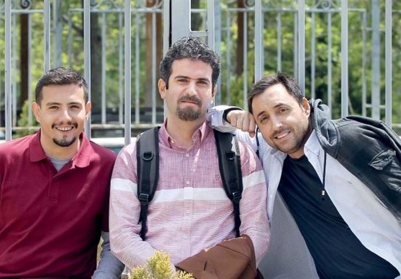 تلویزیون , صدا و سیمای جمهوری اسلامی ایران , سینمای ایران , شبکه های سیمای جمهوری اسلامی ایران , شبکه سه سیما , بازیگران سینما و تلویزیون ایران , کارگردانان سینما و تلویزیون ایران , ادبیات طنز , 