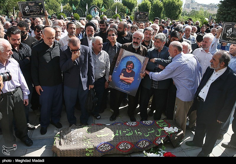 تلویزیون , رادیو , صدا و سیمای جمهوری اسلامی ایران , دوبله , تئاتر , سینمای ایران , بازیگران سینما و تلویزیون ایران , 