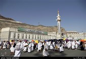 حضور حجاج در سرزمین منا