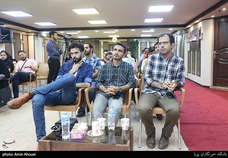 سجاد رشیدی پور و حسین دهلوی گرد آورنده های کتاب از گریه در فراق