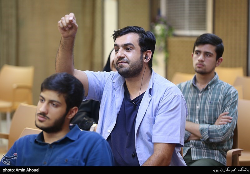 نشست نقد و بررسی کتاب تازه(از گریه در فراق)