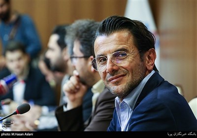 اکران «بیلبورد» با امین حیایی در جشنواره فیلم فجر+تصویر