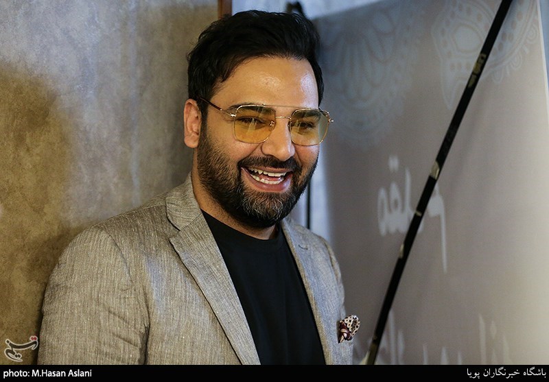 صدا و سیما , شبکه 4 , شبکه یک , شبکه دو , شبکه سه سیما , شبکه پنج , شبکه قرآن , شبکه نمایش , شبکه نسیم , شبکه افق , شبکه شما , مجریان تلویزیون ایران , 