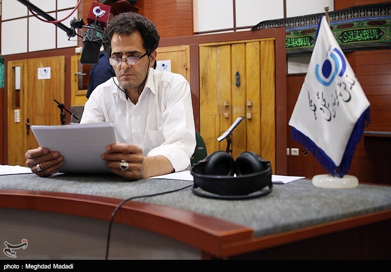 پشت صحنه نمایش رادیویی مهاجرین خاک سرخ