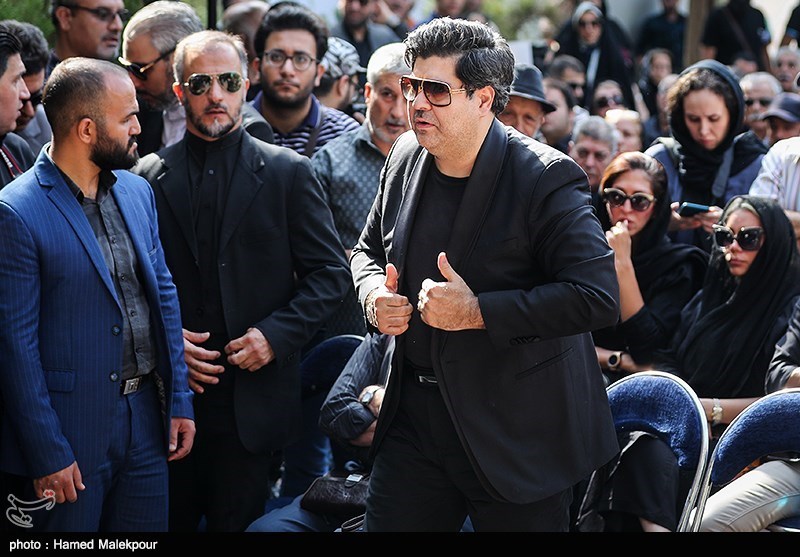 مراسم تشییع پیکر مرحوم داریوش اسدزاده