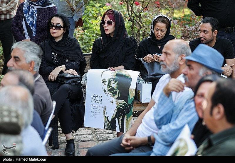 مراسم تشییع پیکر مرحوم داریوش اسدزاده