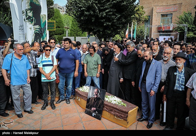 مراسم تشییع پیکر مرحوم داریوش اسدزاده