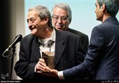 اهدای نشان زنده‌یاد داوود رشیدی به احمدرضا احمدی