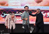 اهدای تندیس بهترین چهره‌پردازی بیست و یکمین جشن خانه سینما به ایمان امیدواری برای فیلم "شبی که ماه کامل شد"