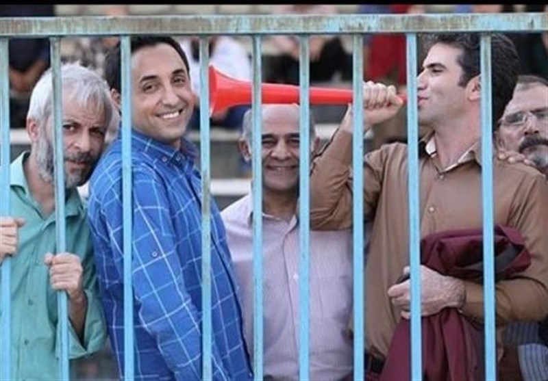 تلویزیون , صدا و سیمای جمهوری اسلامی ایران , سینمای ایران , شبکه های سیمای جمهوری اسلامی ایران , شبکه سه سیما , بازیگران سینما و تلویزیون ایران , کارگردانان سینما و تلویزیون ایران , ادبیات طنز , 