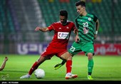 دیدار فوتبال تیمهای ذوب آهن و تراکتور