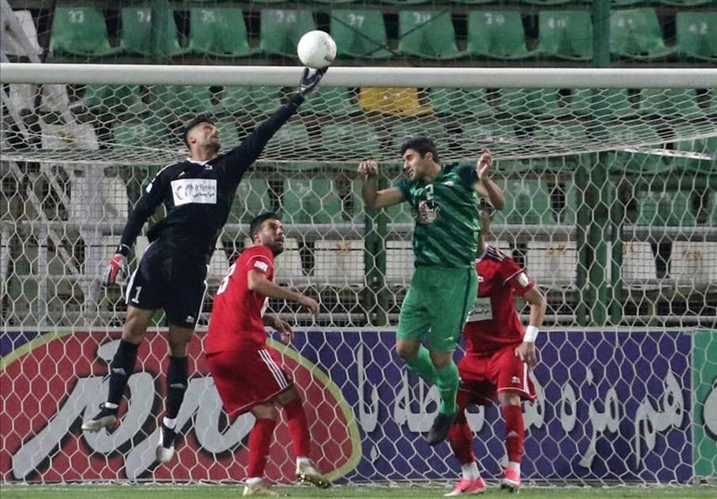 تیم فوتبال تراکتور تبریز , تیم فوتبال استقلال , فوتبال , لیگ برتر فوتبال , تیم فوتبال ذوب‌آهن اصفهان , 