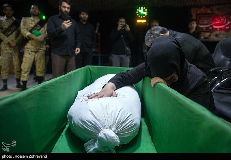 دیدارخانواده شهید محسن ساری پس از 35 سال