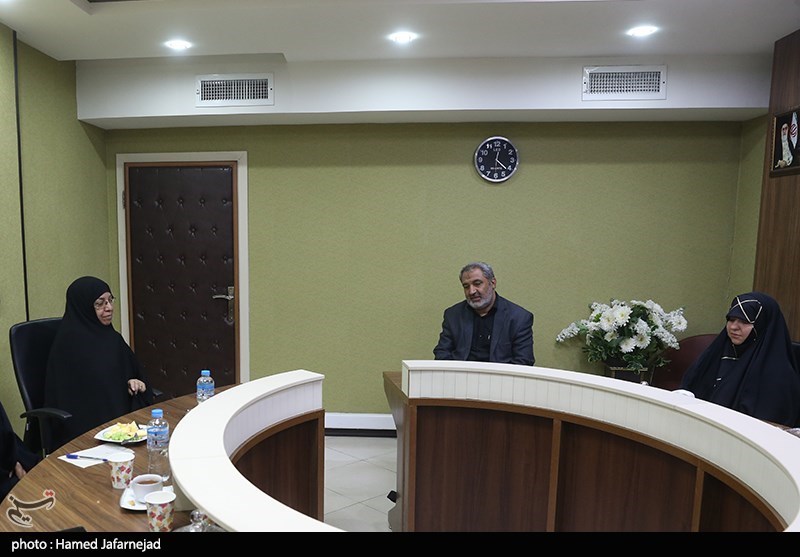 نشست نقش زنان در دفاع مقدس