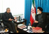 دیدار مجید قلی‌زاده مدیرعامل خبرگزاری تسنیم با آیت‌الله سیدمحمدمهدی حسینی‌همدانی نماینده ولی‌فقیه در استان البرز و امام جمعه کرج