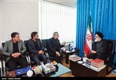 دیدار مجید قلی‌زاده مدیرعامل و جمعی از مدیران خبرگزاری تسنیم با آیت‌الله سیدمحمدمهدی حسینی‌همدانی نماینده ولی‌فقیه در استان البرز و امام جمعه کرج