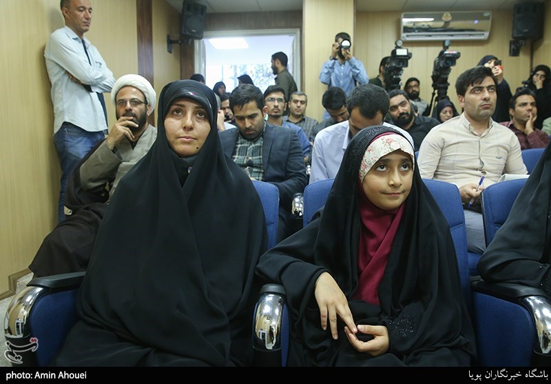 حضور خانواده شهید هادی باغبانی در بزرگداشت انقلاب 21 سپتامبر یمن