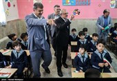 جشن شکوفه‌ها در دبستان تشیع نازی‌آباد
