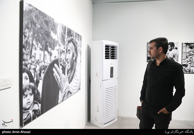 رونمایی از کتاب عکاسان جنگ-ساسان مویدی