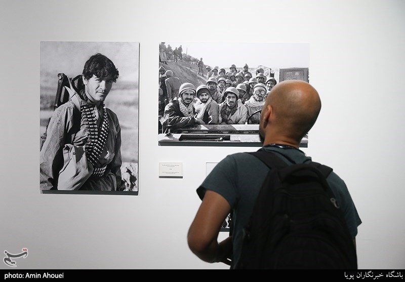 رونمایی از کتاب عکاسان جنگ-ساسان مویدی