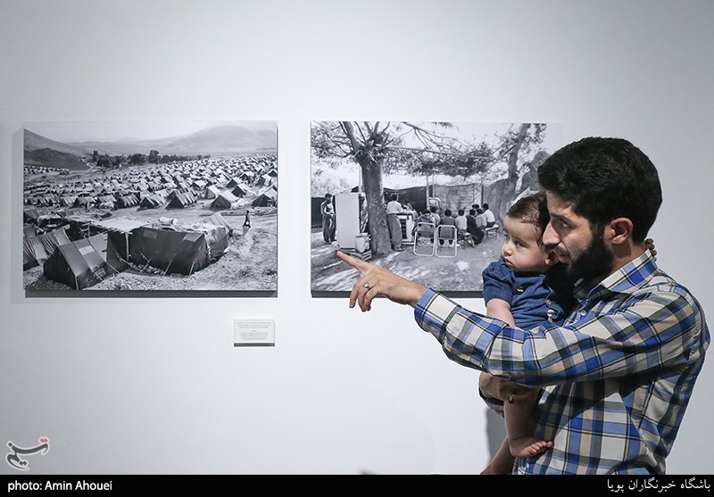 رونمایی از کتاب عکاسان جنگ-ساسان مویدی
