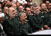 سردار امیرعلی حاجی‌زاده فرمانده نیروی هوافضای سپاه، سرلشکر محمدعلی جعفری فرمانده قرارگاه فرهنگی و اجتماعی حضرت بقیه‌الله(عج) و سرلشکر حسین سلامی فرمانده کل سپاه در دیدار مجمع عالی فرماندهان سپاه با فرمانده معظم کل قوا