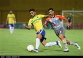 دیدار تیم‌های فوتبال صنعت نفت و سایپا - آبادان