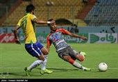دیدار تیم‌های فوتبال صنعت نفت و سایپا - آبادان