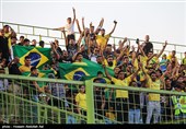 دیدار تیم‌های فوتبال صنعت نفت و سایپا - آبادان