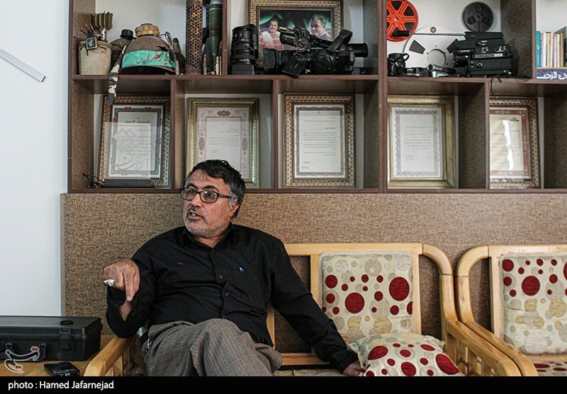 امیر خورشیدی فر تهیه کننده و کارگردان برنامه مستند تلویزیونی" از آسمان"