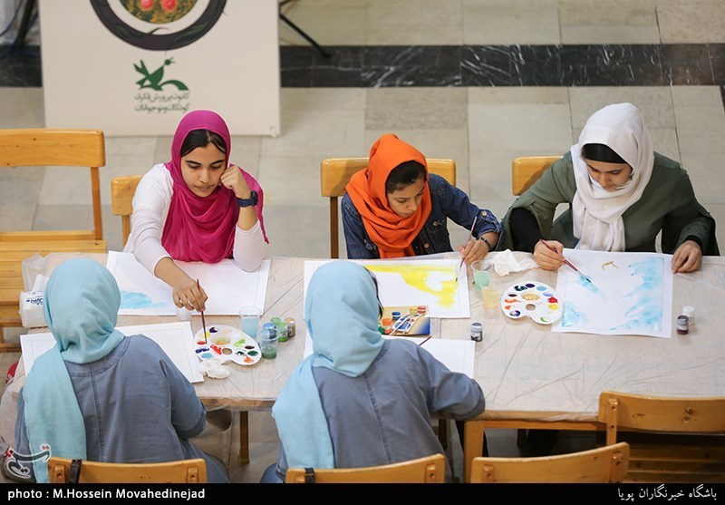 رونمایی از نقاشی (رستاخیز زیبایی)