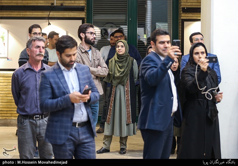 رونمایی از نقاشی (رستاخیز زیبایی)