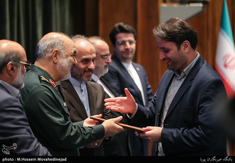 دومین گرامیداشت طلایه‌داران مقابله با جنگ نرم